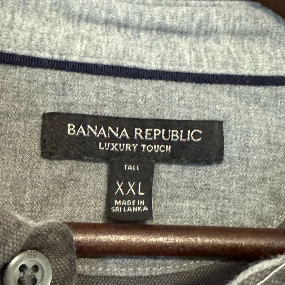 Banana Republic Luxury Touch Gray Long Sleeve Button Down Shirt